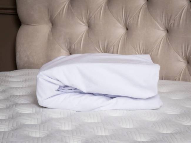 Защитный чехол Pure Plus Защитный чехол Pure Plus