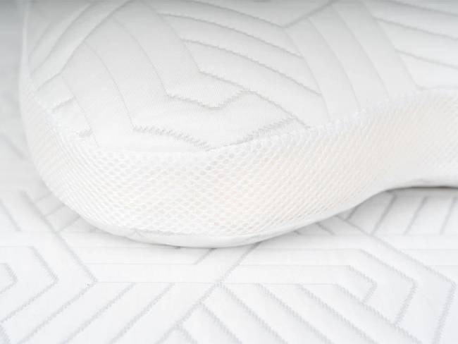 Подушка Embrace Подушка Embrace